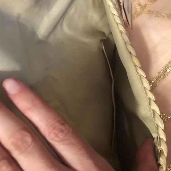 BELK STRAW CLUTCH - Picture 4 of 5